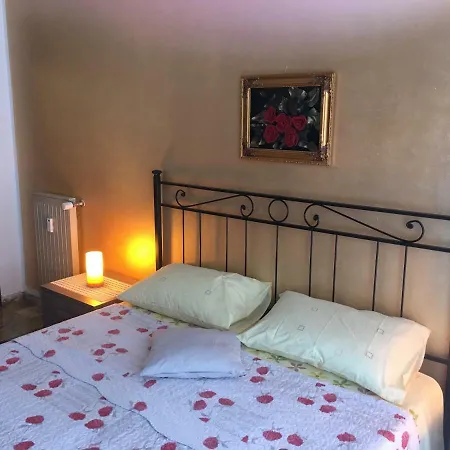 Casa Elena Apartmán *